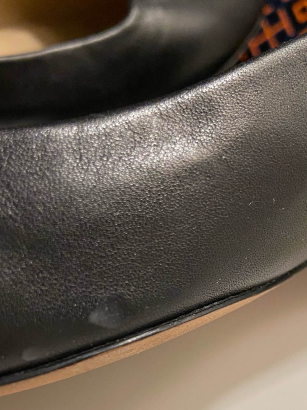Tory Burch Black Leather Flats Size 8M - Picture 7 of 9
